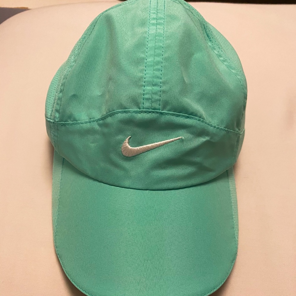 Women’s featherlight dri-fit running hat | Nike